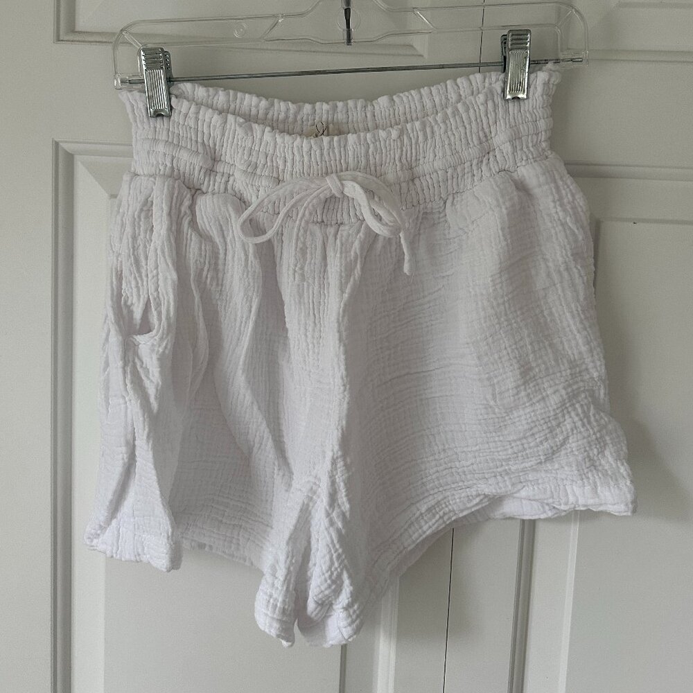 NWOT Joie Muslin Shorts in White